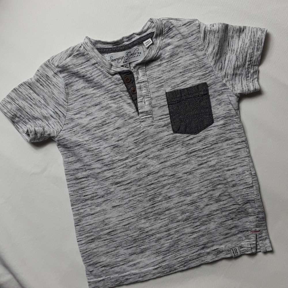 LOVEREIGN CODES  GRAY SHIRT